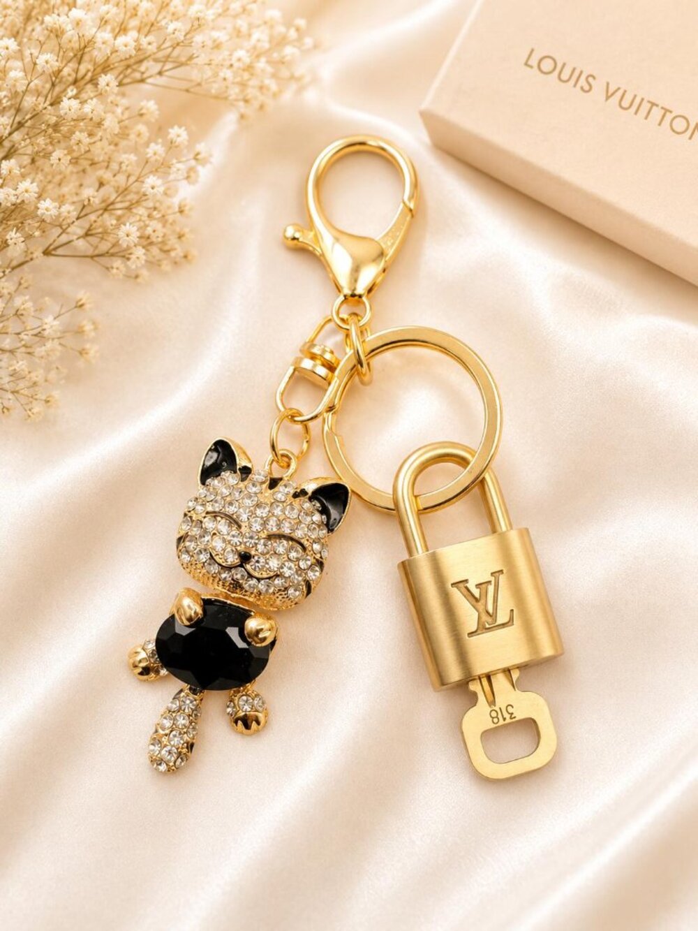 LV Authentic Gold Padlock 🔒 Key Set w/ Unbranded Cat Keychain Charm